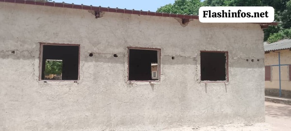 Ziguinchor : L’école Mamadou Keita de Kandialang de nouveau cambriolée...les fenêtres de la nouvelle salle de classe dérobées.