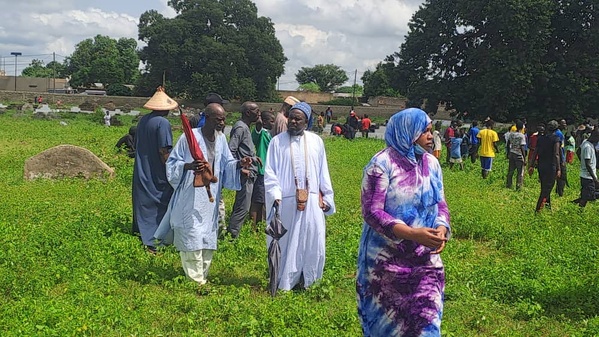 Keur-Madiabel : un don médical du maire Abdoulaye Diatta et une vaste mobilisation citoyenne Keur-Madiabel : un don médical du maire Abdoulaye Diatta et une vaste mobilisation citoyenne