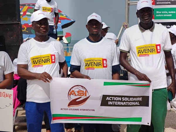 Dakar : Une grande marche pour la justice climatique Dakar : Une grande marche pour la justice climatique