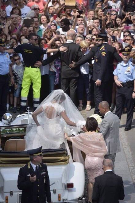 Les images inédites du mariage de Samuel Eto'o