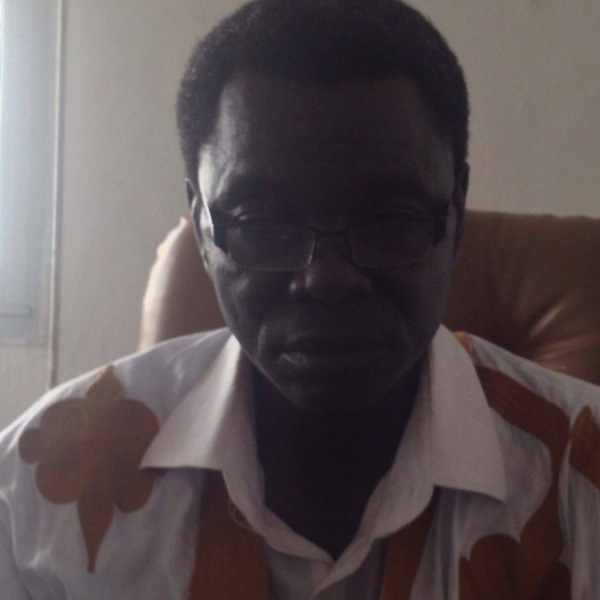 Mamadou Gackou pdt du mouvement « Domou Kaolack Yi Beugue Kaolack » demande aux militants de REWMI de quitter Idrissa Seck Mamadou Gackou pdt du mouvement « Domou Kaolack Yi Beugue Kaolack » demande aux militants de REWMI de quitter Idrissa Seck