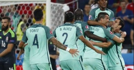 Le Portugal bat le pays de Galles (2-0) et se qualifie en finale Le Portugal bat le pays de Galles (2-0) et se qualifie en finale