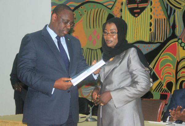 Le Président Macky, un promoteur de la corruption ! (Par Aliou Sambou Bodian) Le Président Macky, un promoteur de la corruption ! (Par Aliou Sambou Bodian)