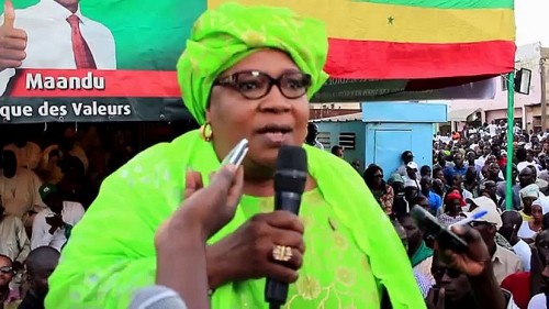 JOHANNESBURG : La député Aida Sow Diawara a reçu une balle à la hanche gauche après avoir été dépouillée de ses bagages JOHANNESBURG : La député Aida Sow Diawara a reçu une balle à la hanche gauche après avoir été dépouillée de ses bagages