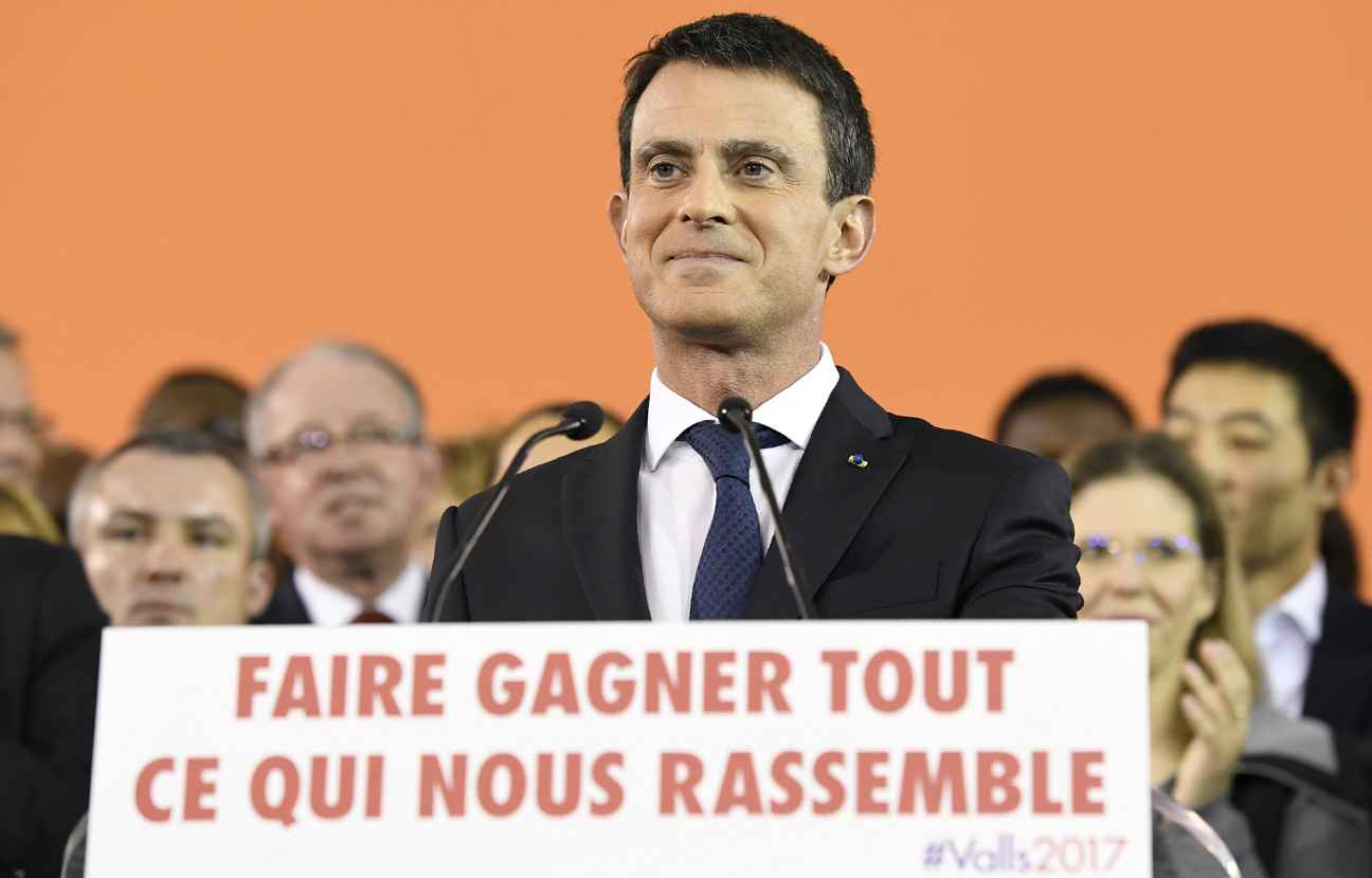 France: Valls démissionne et annonce sa candidature