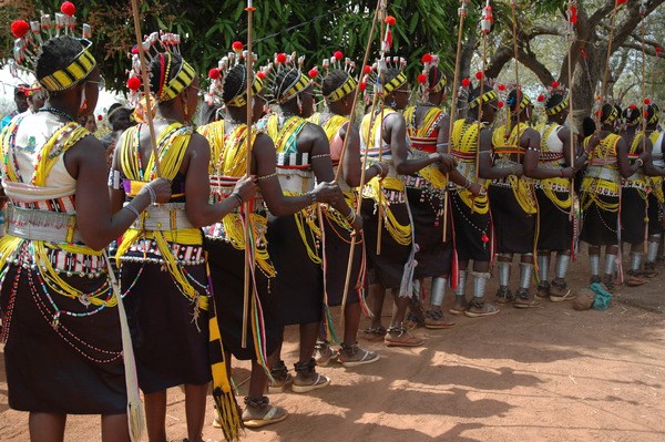 Culture : Préparatifs du festival de folklore et des produits agricoles a Bandafassi