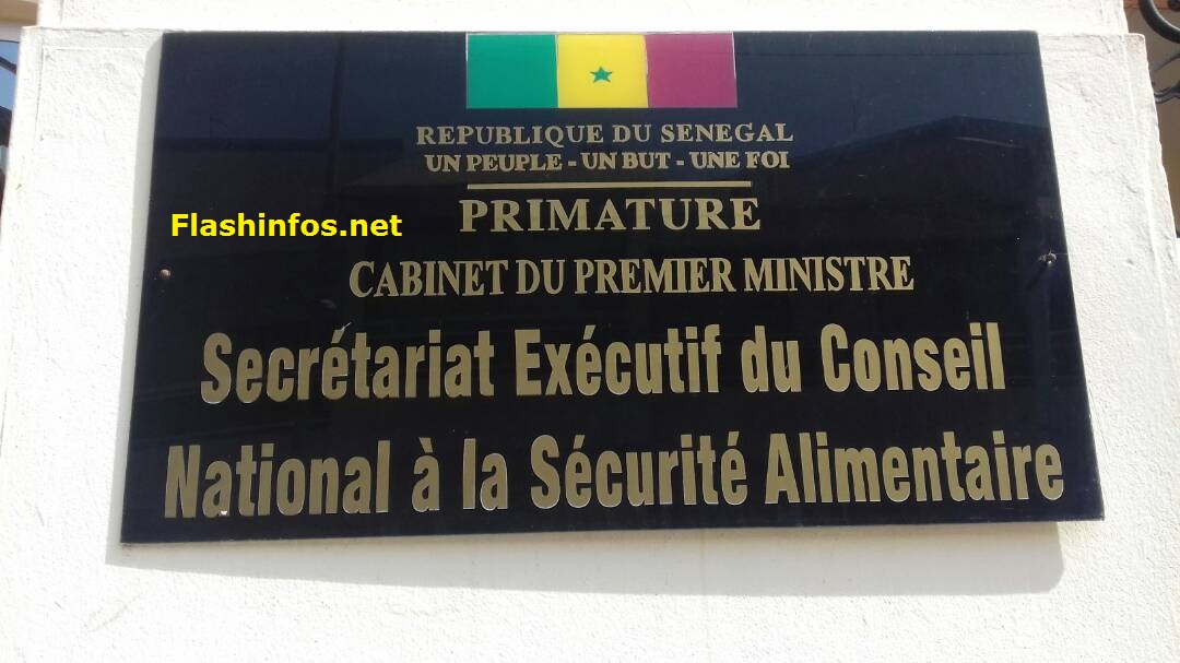 Passation : Aly Séga Camara passe le témoin à Jean Pierre Senghor (images)