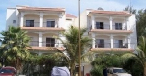 Un "Lion de 2002", fauché, vend son appartement
