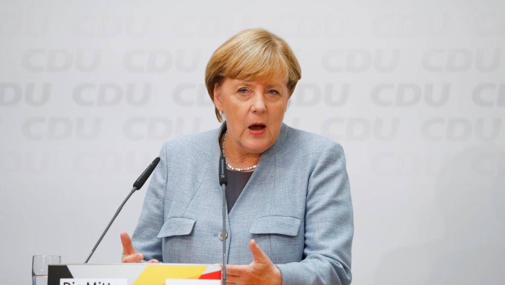 Allemagne: Merkel promet un gouvernement stable pour le pays