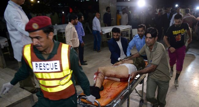 Un attentat-suicide fait 20 morts au Pakistan