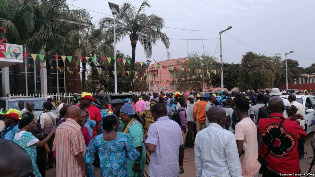 Guinée-Bissau : Les fonctionnaires manifestent pour une hausse du salaire minimum