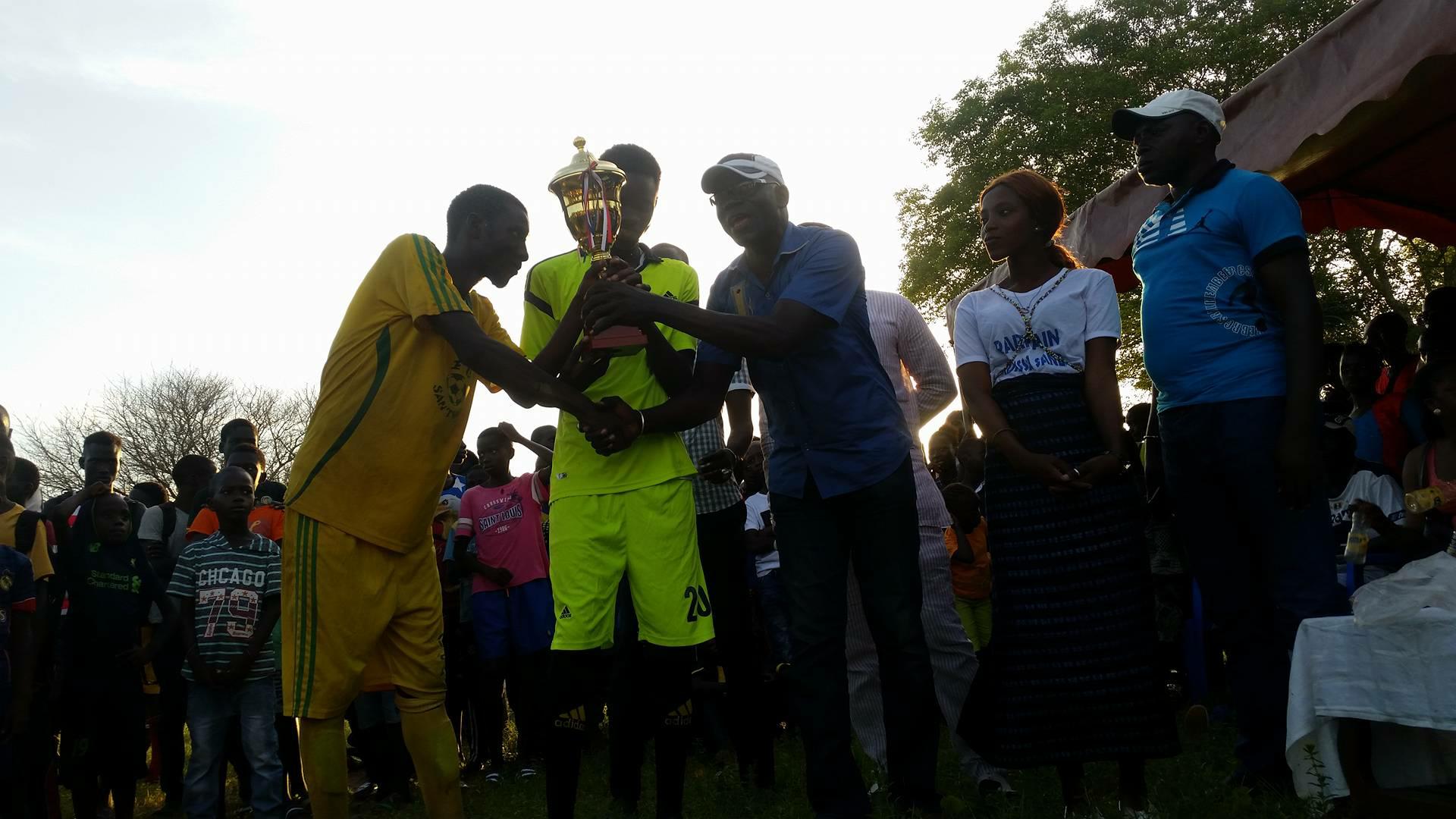 Oussouye : FC-Santhiaba remporte le trophée Idrissa Sané pour la Paix et le Développement...