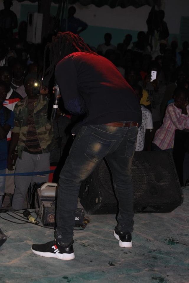 Sortie du Single "Beautiful Women" : Les images du concert de D'Gueune Sortie du Single "Beautiful Women" : Les images du concert de D'Gueune