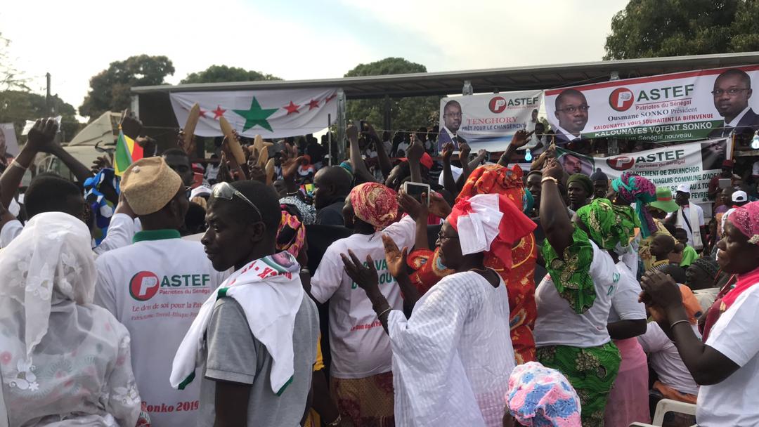 Ziguinchor : Les premières images du meeting de Sonko à la place Bambaya 