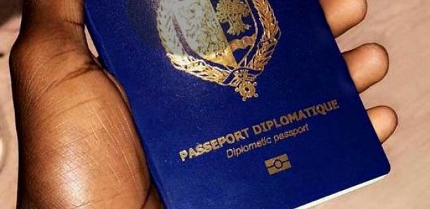 Passeports diplomatiques : Macky Sall met fin à la pagaille