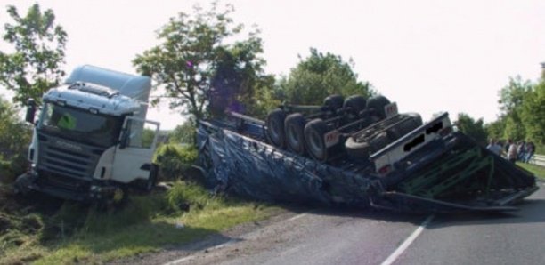 Drame à Nioro : La collision entre un camion et un mini-car fait 5 morts