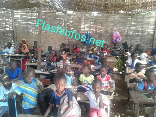 Silence !!! On est à l'école Jacques Nioucky de Ziguinchor...