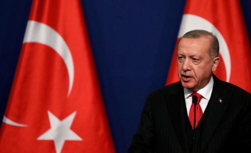 Turquie: Erdogan menace de frapper le régime syrien, Moscou s'impatiente Turquie: Erdogan menace de frapper le régime syrien, Moscou s'impatiente