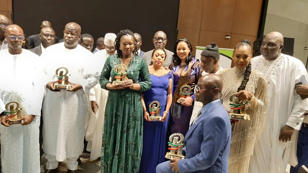 Prix Ragnée 2020: Amina Badiane de Miss Sénégal lauréate de la meilleure actrice culturelle Prix Ragnée 2020: Amina Badiane de Miss Sénégal lauréate de la meilleure actrice culturelle
