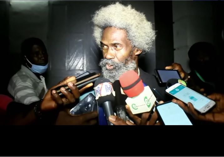 Ziguinchor : René Capin Bassène et Me Ciré Cledor LY boudent le juge...  Ziguinchor : René Capin Bassène et Me Ciré Cledor LY boudent le juge...