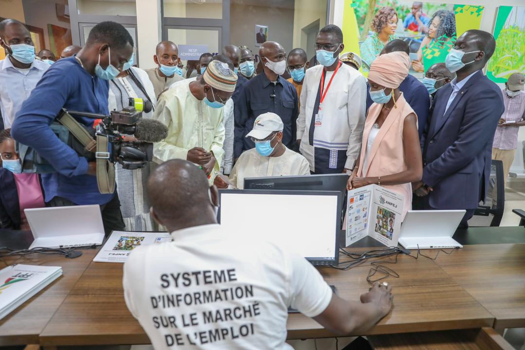 À Kaffrine : Macky Sall inaugure le Pôle Emploi pour les jeunes 