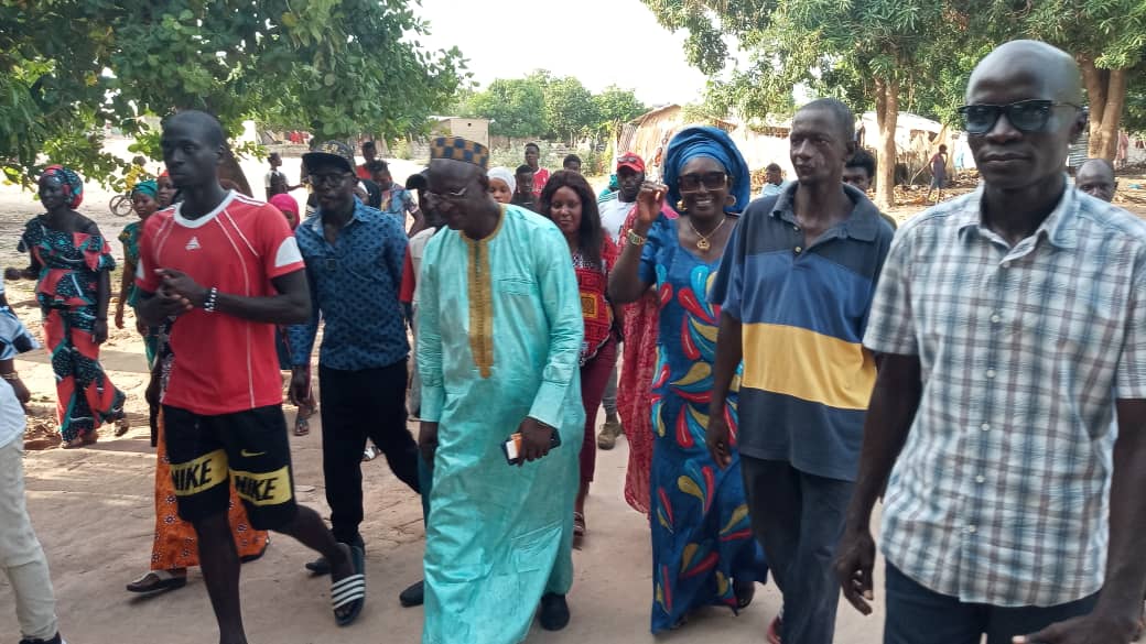 Niaguis : Le candidat Bouba Sow accueilli en grande pompe à Boucotte-Mancagne s'engage à... 