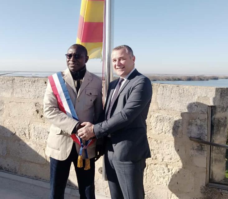 France : Le Président Mamina Kamara honoré par le maire de Port Saint-Louis du Rhône 