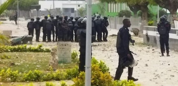 Ucad : Les forces de l’ordre jettent des grenades lacrymogènes dans les chambres d’étudiants