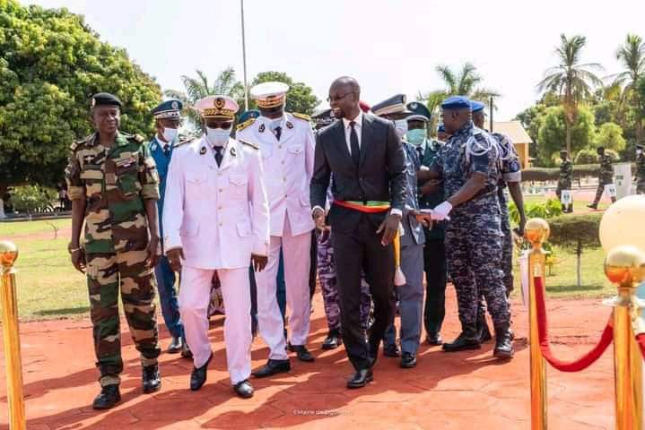 Ziguinchor / Fête d’indépendance : Le sens de la participation du maire Ousmane Sonko !  