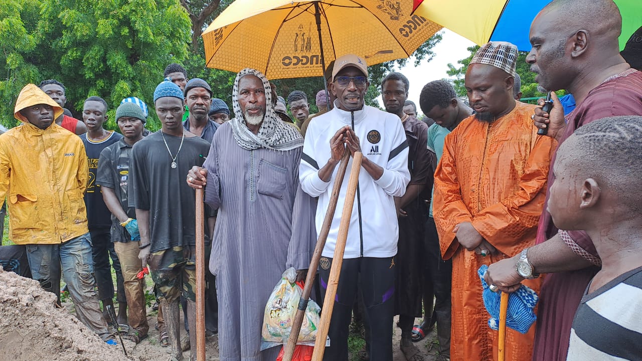 Keur-Madiabel : Le Maire Abdoulaye Diatta consacre son salaire à la réhabilitation des cimetières de la commune 