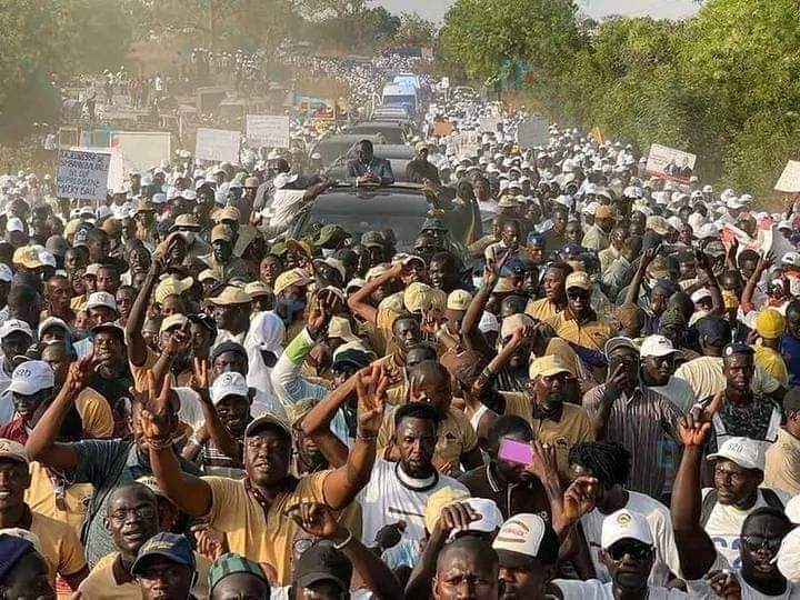 Sédhiou : Macky Sall accueilli par une marrée humaine 