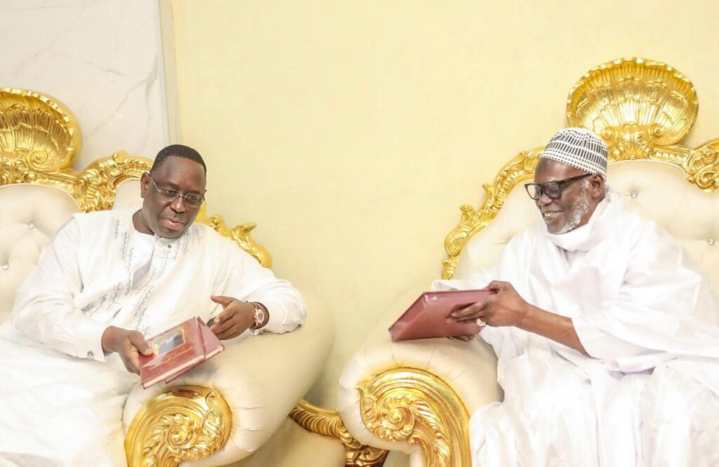 Touba : Macky Sall fait ses adieux devant le Khalif des mourides… (Vidéo)