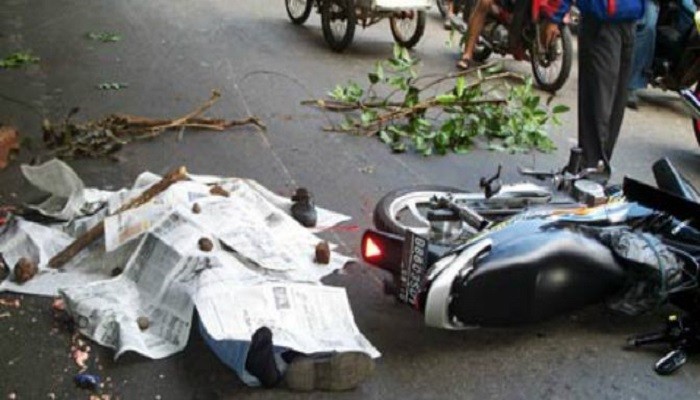 Kaolack: Un camion heurte violemment une moto Jakarta et tue l'un des jeunes à bord