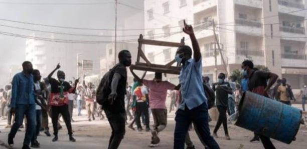 Parcelles Assainies : Violents affrontements entre pro-Diomaye Faye et pro-Amadou Ba
