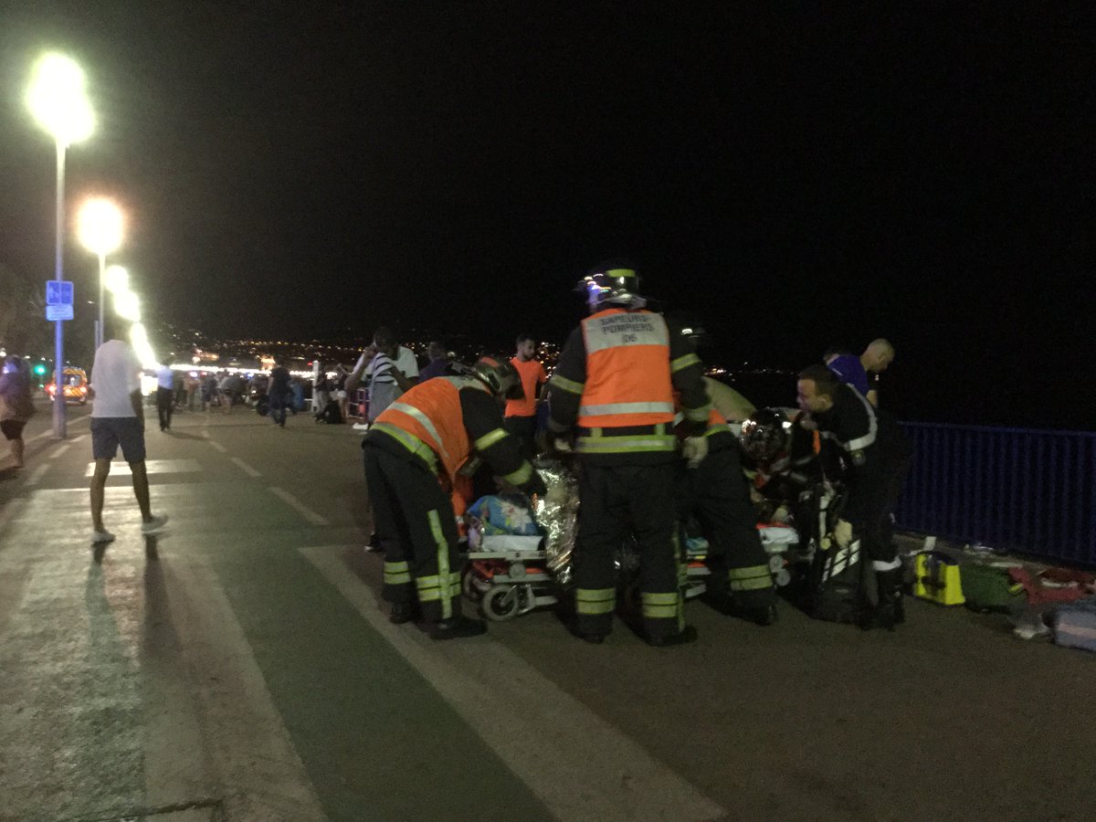 URGENT - FRANCE : 60 personnes tuées dans un attentat à Nice