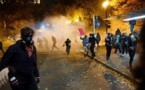 Les manifestations anti-Trump dérapent, un homme touché par balle