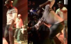 50 Cent frappe une femme en plein concert, regardez la réaction de la victime