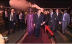 Quand Emmanuel Macron confond Brigitte avec Macky Sall et lui donne la main Quand Emmanuel Macron confond Brigitte avec Macky Sall et lui donne la main