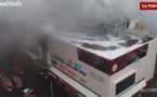 Russie : Un impressionnant incendie ravage un centre commercial et fait 53 morts