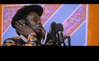 Covid-19 / L'artiste Paco Diatta sensibilise... (Clip) 