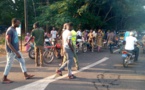 Ziguinchor : Les populations de Djibelor ont barré la route pour exiger des ralentisseurs